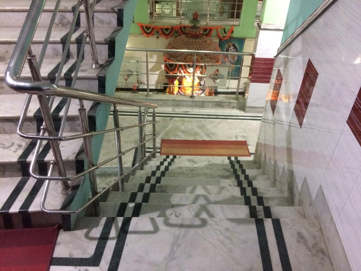 Oyo 16064 Tirupati Lodge Siliguri Zewnętrze zdjęcie