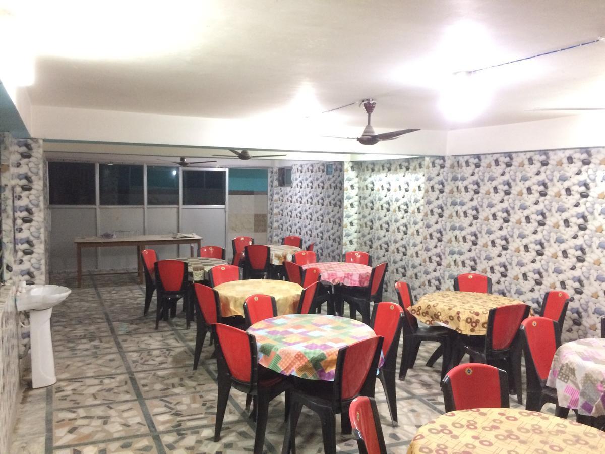 Oyo 16064 Tirupati Lodge Siliguri Zewnętrze zdjęcie
