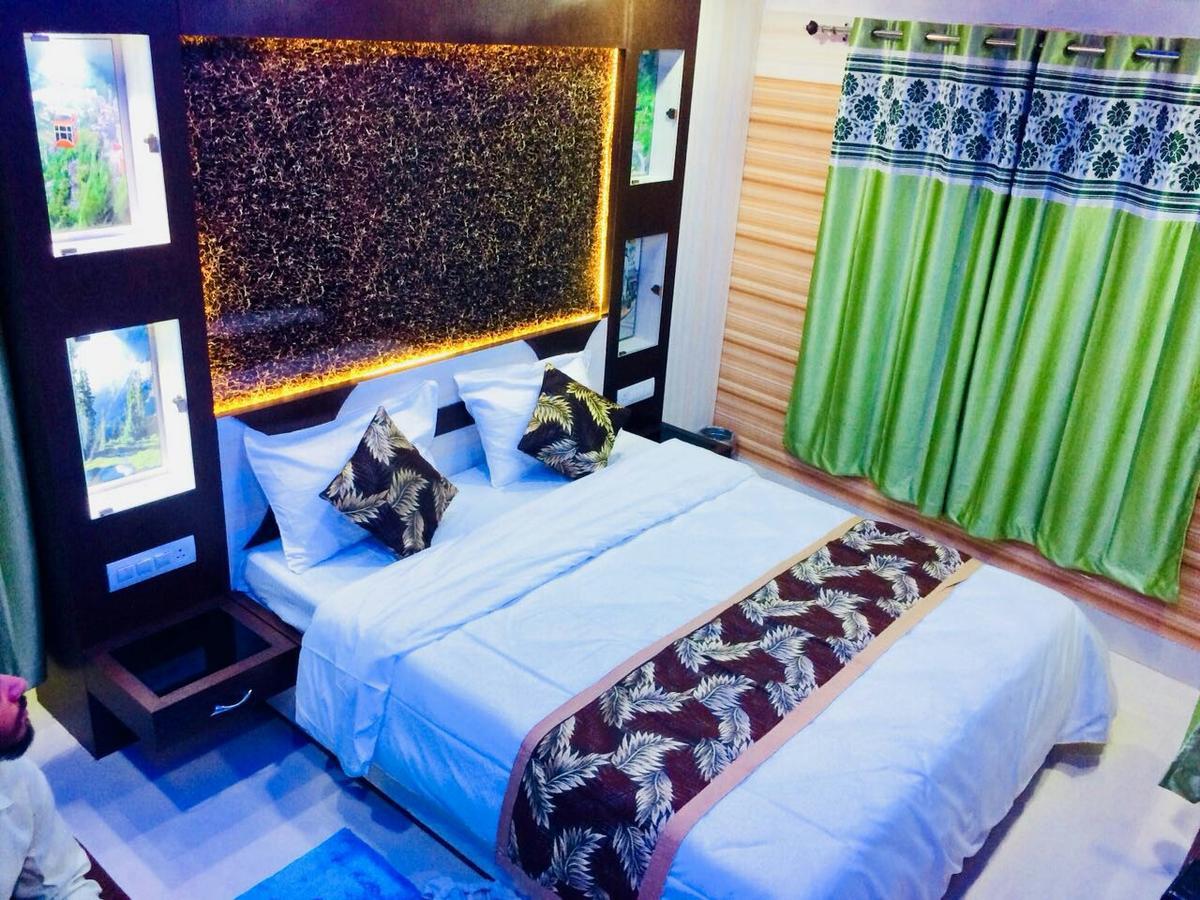 Oyo 16064 Tirupati Lodge Siliguri Zewnętrze zdjęcie